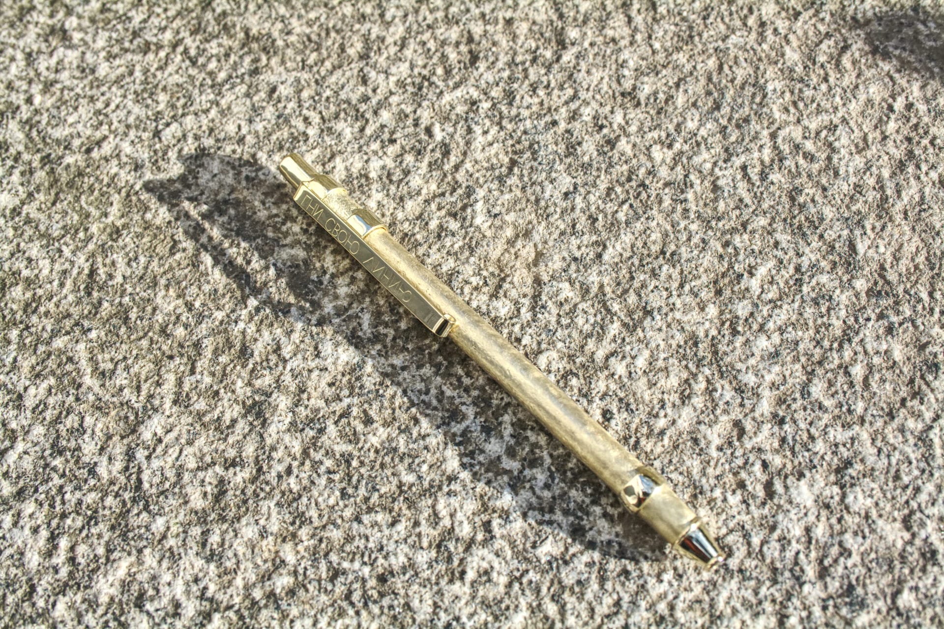 Kugelschreiber aus Gold – Bild 4