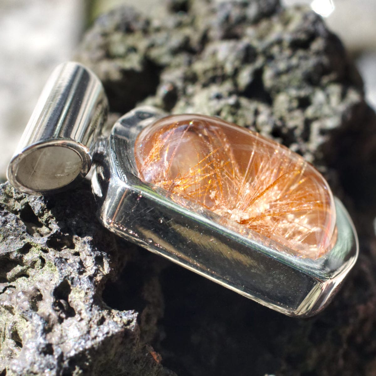 Anhänger mit Rutilquarz – Bild 3