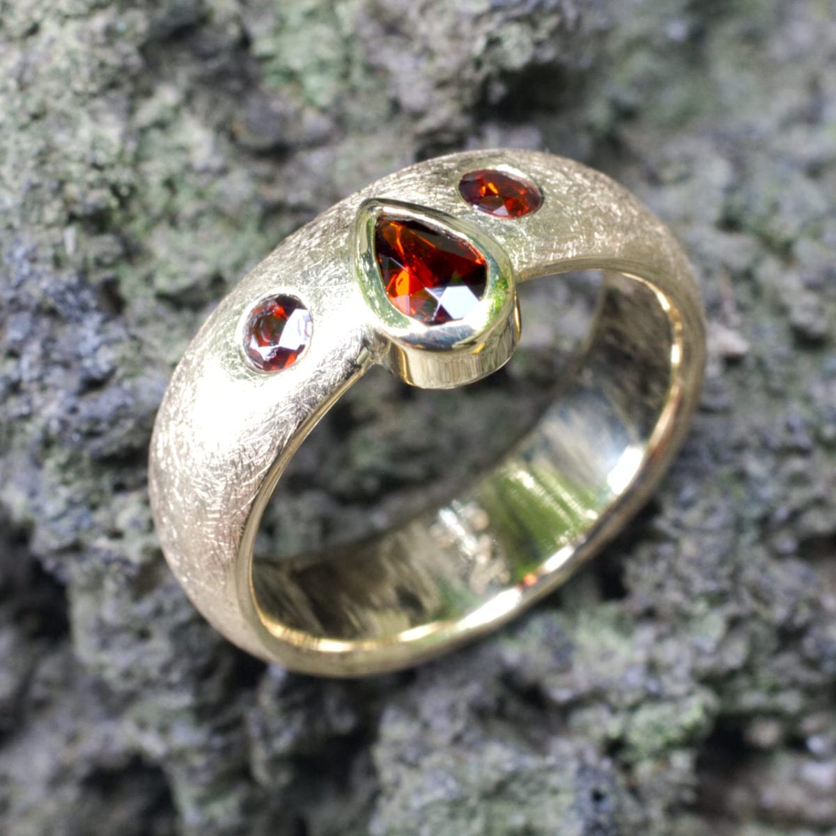 Goldring drei Granate – Bild 3