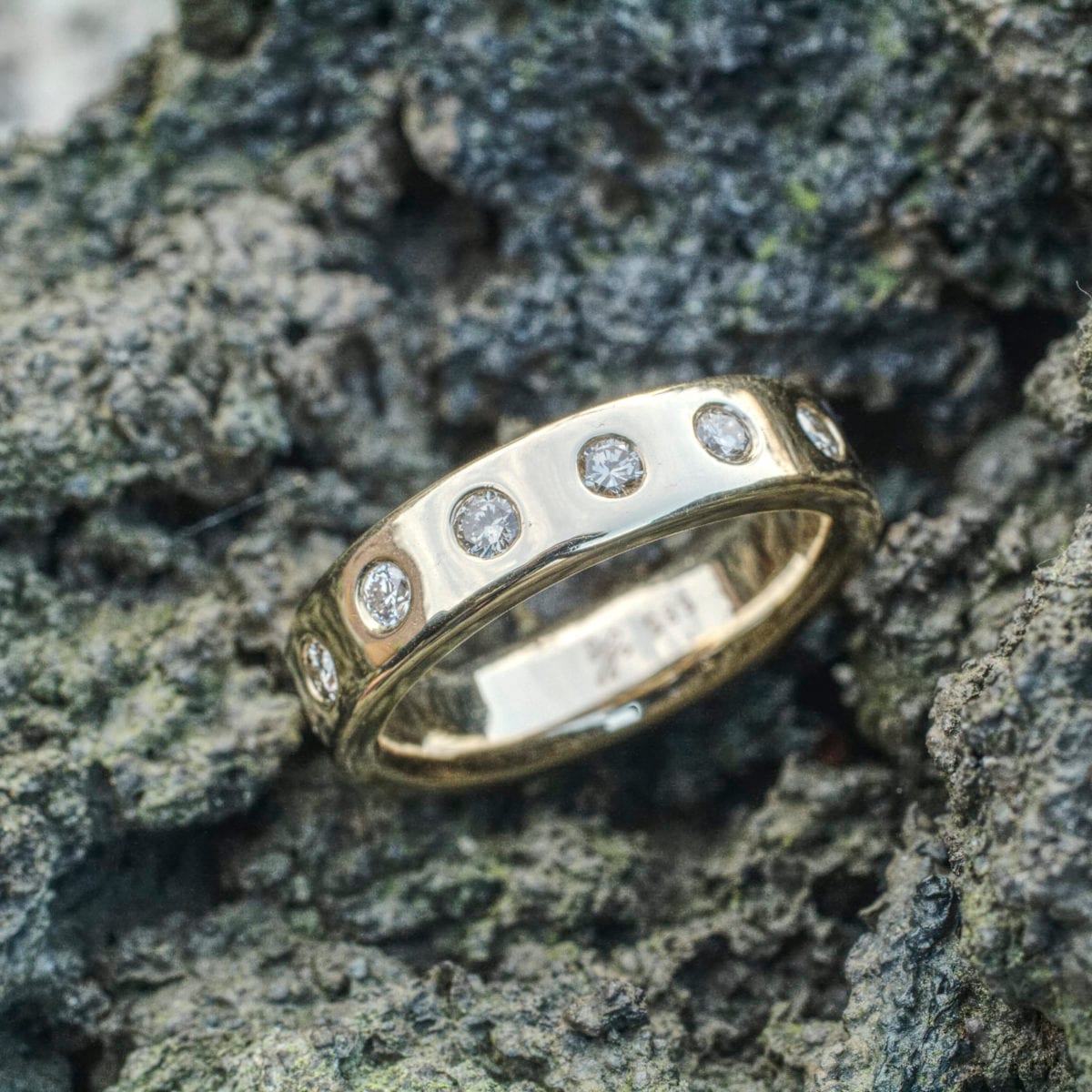 Memoire mit 14 Brillanten – Bild 10