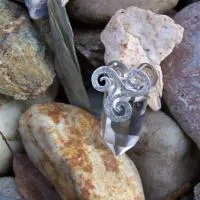 Triskele mit Bergkristall