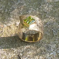 Wickelring mit Peridot