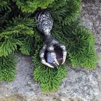 Adlerklaue mit Granat