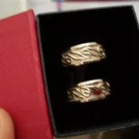 Flechtbandringe mit Granatnavette