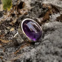 Ring mit Amethyst Ring mit Amethyst