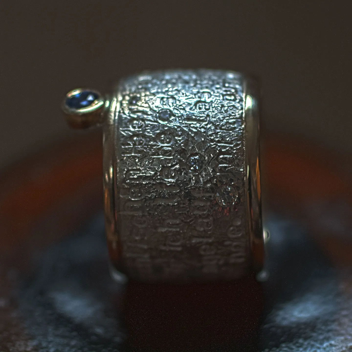 Engelsgebet mit Saphir 4 Ring mit Engelgebet und Steinen Silber und Gold