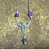 Wotansknoten Silber mit Suggilith und Perlen