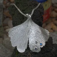 Ginkoblatt Tautropfen