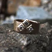 Umarbeitung eines alten Schmuckstücks vom Kunden