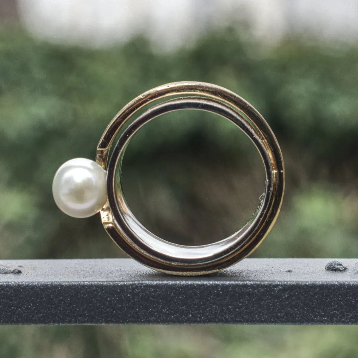 Doppelring zweifarbig mit Perle 7 Doppelschiene mit Perle