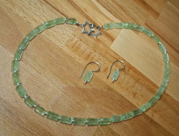 Prehnitkette mit Sternschließe