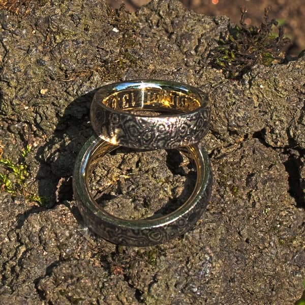 Mokumegane Ringe mit Baumschwamm-Muster