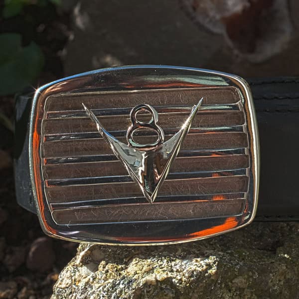 Gürtelschließe V8Grill aus Silber