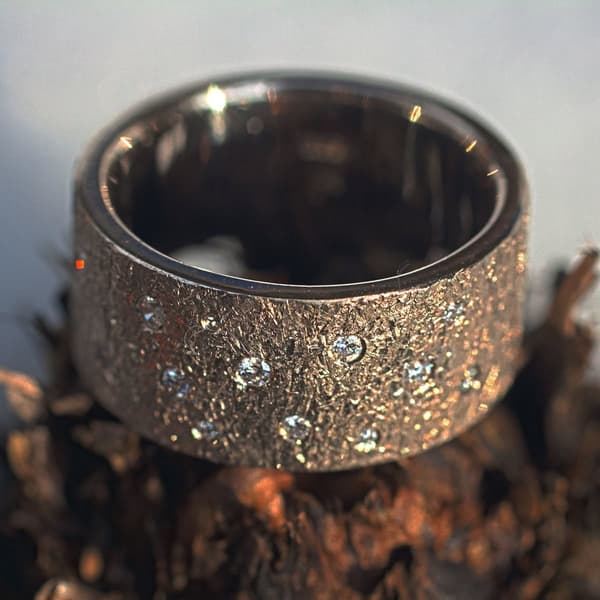 Gelbgoldring mit Brillanten
