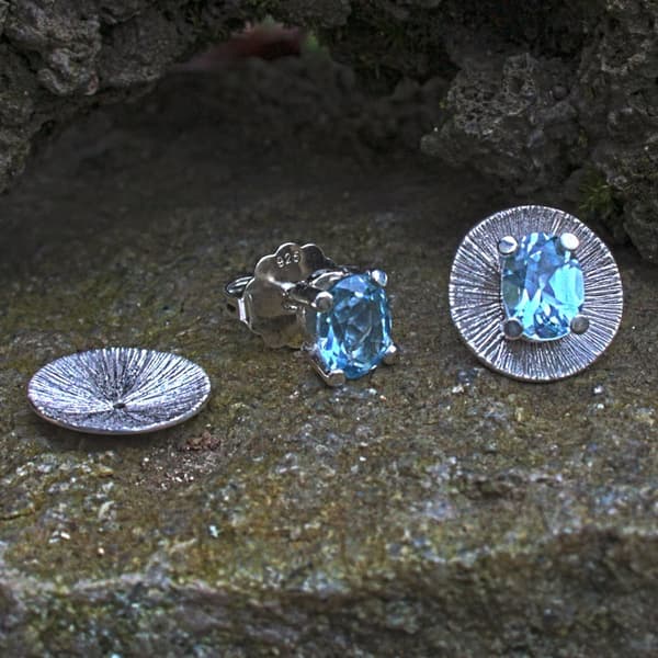 Ohrstecker Blautopas mit Beilagscheiben