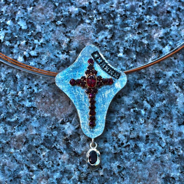 Umarbeitung Granatkreuz 3 Granatkreuz neu gestyled