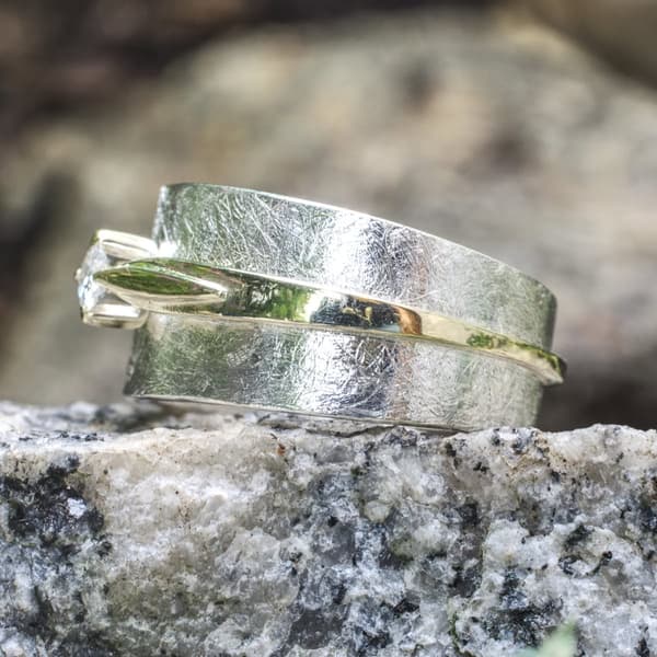 Silberschiene mit aufgesetztem Goldring – Bild 2