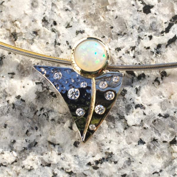 Anhänger mit Opal – Bild 3