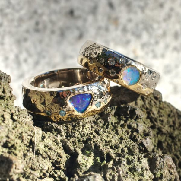 Eheringe mit Opal