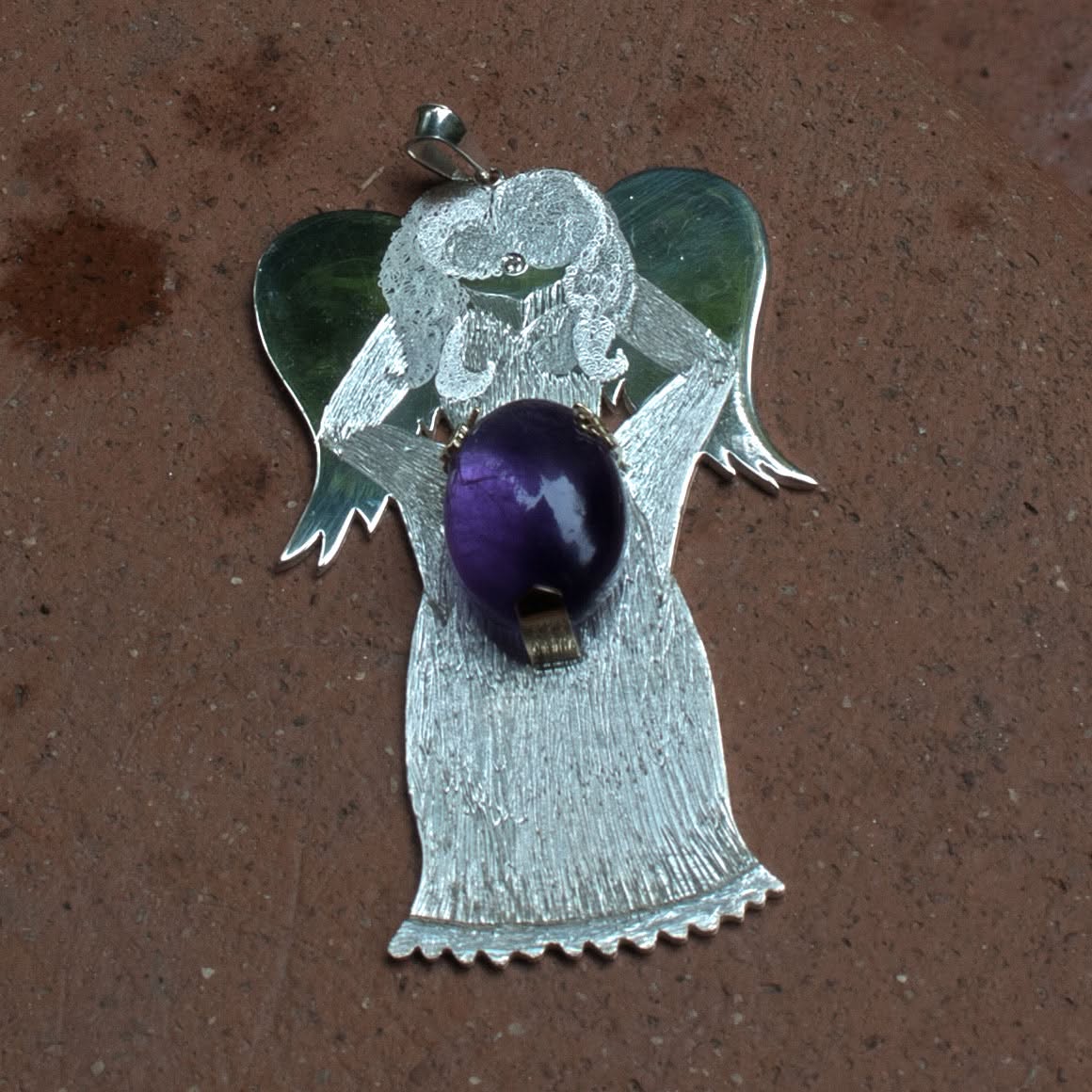 Engel mit Amethyst